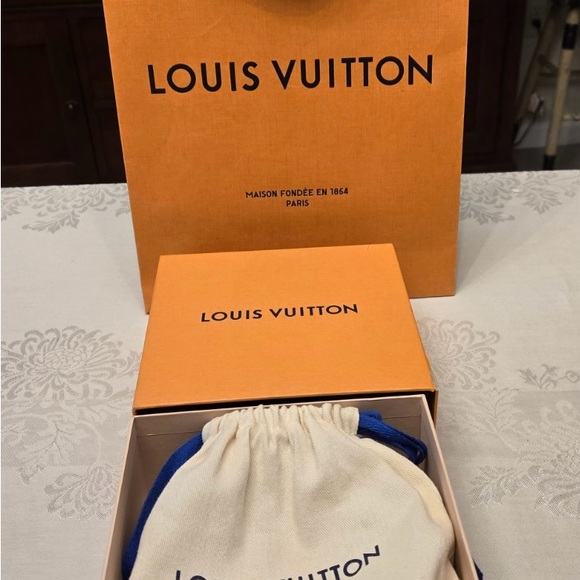 Louis Vuitton Brown Monogram Belt - Picture 6 of 6